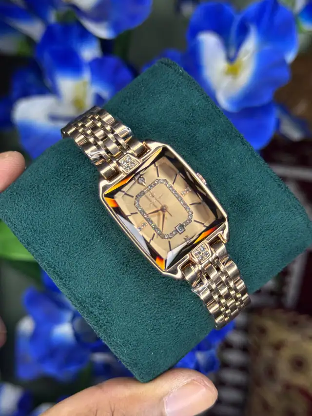 POEDAGAR 785 Elegant Diamond Women's Quartz Wrist Watch Gold thumbnail 3