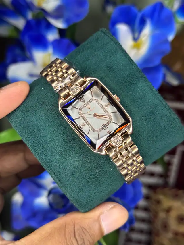 POEDAGAR 785 Elegant Diamond Women's Quartz Wrist Watch White thumbnail 2